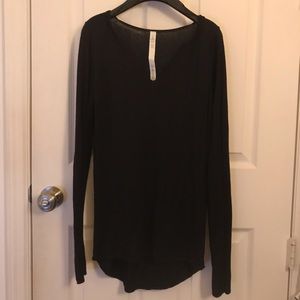 Black Lululemon long sleeve thin sweater size 4